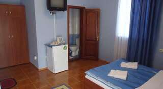 Гостевой дом Семейный коттедж №56 Николаевка Номер "Стандарт"-17